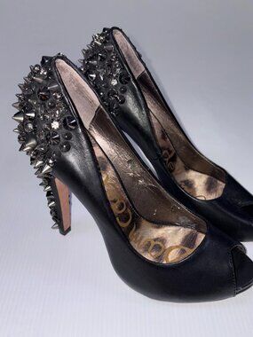 SAM EDELMAN women's stud high heel shoes size 7